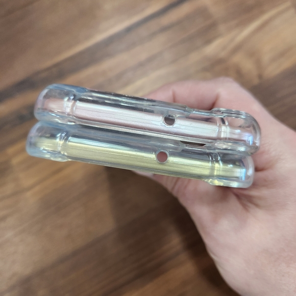 🌻Samsung S22+ sunflower flowing glitter phone case - Picture 6 of 7